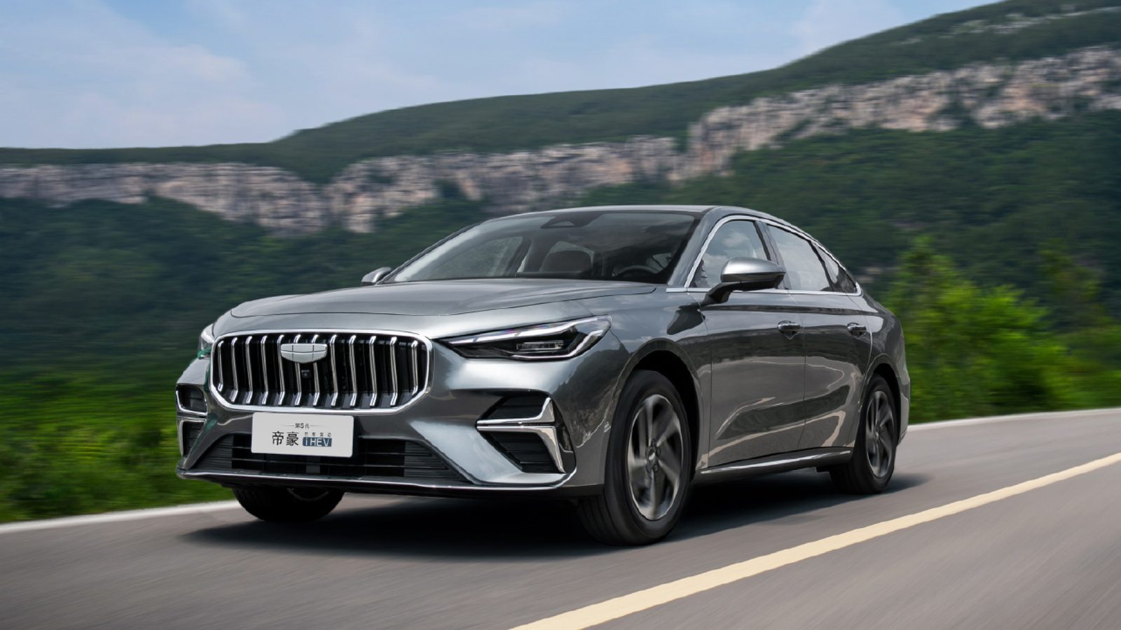 Geely Emgrand i-HEV: экстерьер