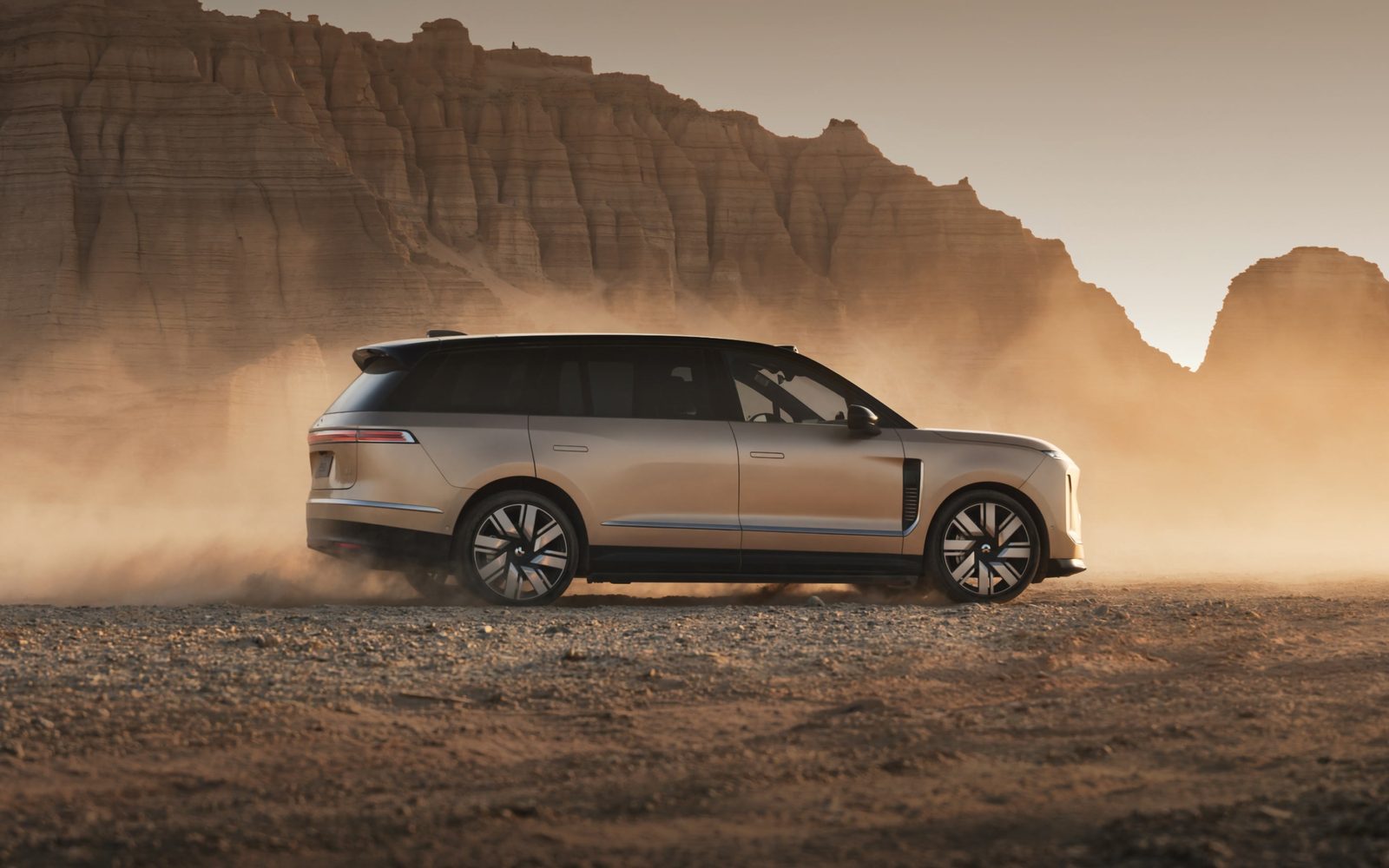 NIO ES9 2026: экстерьер