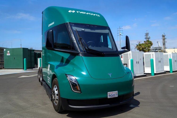 Google partnership to deploy electric trucks and charging on Houston-Dallas route