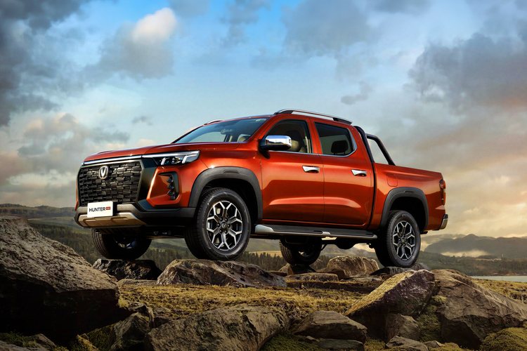 Новости / Новинки Дизельный пикап Changan Hunter Plus: цены и старт продаж в РФ Рекомендованная розничная цена новой версии пикапа китайской марки стартует с отметки 4 129 900 рублей. 365 1 0 10.09.2026